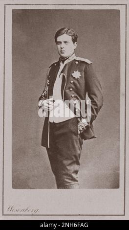 Porträt von Großherzog Wladimir Alexandrowitsch von Russland. 1865 - 1875 Großherzog Wladimir Alexandrowitsch von Russland (1847-1909) war ein Sohn von Kaiser Alexander II. Von Russland, ein Bruder von Kaiser Alexander III. Von Russland und der ranghöchste Großherzog des Hauses Romanow während der Herrschaft seines Neffen, Kaiser Nicholas II Stockfoto