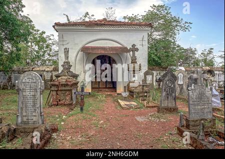 06 09 2009 Vintae Cemetery Friedhof In Our Lady Of Compassion Kirche Piedade Old Goa Goa Indien Asien Stockfoto