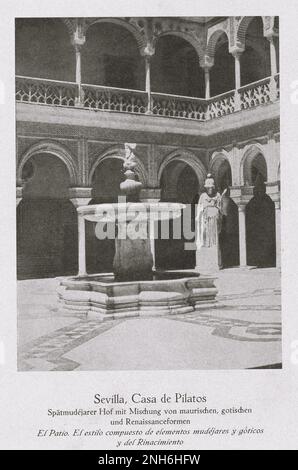 Architektur des alten Spaniens. Vintage-Foto von Casa de Pilatos (Pilatenhaus), Sevilla. Später Schlammjarerhof mit einer Mischung aus maurischen, gotischen und Renaissance-Formen Stockfoto