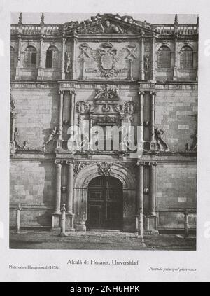 Architektur des alten Spaniens. Universität Alcalá (Alcala de Henares Universidad). Alcalá de Henares, eine Stadt 35 km (22 Meilen) nordöstlich von Madrid in Spanien, Hauptportal Plateresque (1538) Stockfoto