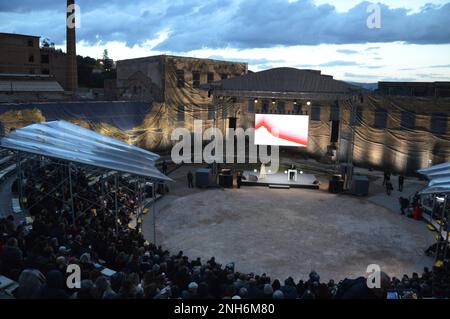 Elefsina, Griechenland - 4. Februar 2023 - Eleosis 2023 - Kulturhauptstadt Europas - Eröffnungszeremonie. (Foto: Markku Rainer Peltonen) Stockfoto