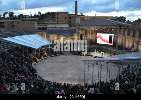 Elefsina, Griechenland - 4. Februar 2023 - Eleosis 2023 - Kulturhauptstadt Europas - Eröffnungszeremonie. (Foto: Markku Rainer Peltonen) Stockfoto