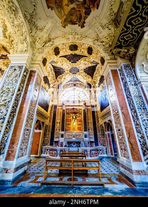 Die Kapelle des heiligsten Kruzifix in der barocken Kirche Jesu (chiesa del Gesu' ) heißt auch Casa Professa - Palermo, Sizilien, Italien Stockfoto