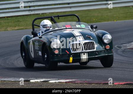 Marwan Andon, MG A, Ecurie Classic Racing, vierzig Minuten Rennstrecke für das Clubrennen vor 66, GT, mit einer Motorkapazität von bis zu 2700cc, alle Autos müssen Stockfoto