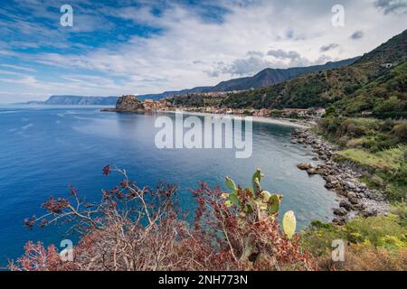 Panoramablick auf Scilla, Kalabrien Stockfoto