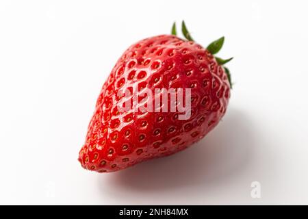 Koreanische Esskultur. Eine Auswahl an Erdbeeren. Große, Süße Erdbeeren Stockfoto