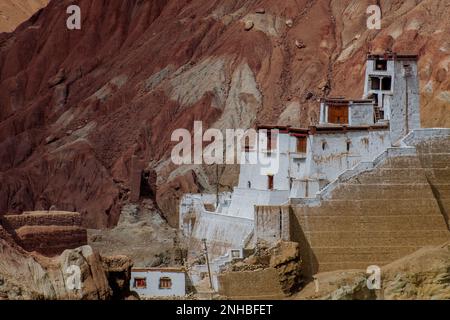 Basgo oder Bazgoo, ein Dorf am Ufer des Flusses Indus im Bezirk Leh, Ladakh, Indien. Antikes kulturelles und politisches Zentrum, Basgo Monast Stockfoto