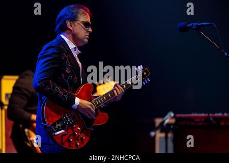 Madison, USA. 20. Februar 2023. Joe Bonamassa im Orpheum Theater am 20. Februar 2023 in Madison, Wisconsin (Foto: Daniel DeSlover/Sipa USA). Guthaben: SIPA USA/Alamy Live News Stockfoto