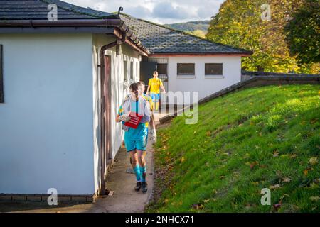 Monmouth, Wales, 30. Oktober 2021. Ardal Leagues im Südosten der USA treffen sich zwischen Monmouth Town und Rhayader Town. Kredit: Will Cheshire Stockfoto