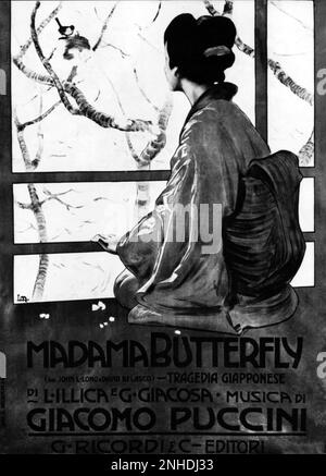 Das Poster zur Eröffnung DES GIACOMO PUCCINI Opera MADAMA BUTTERFLY im ALLA SCALA Theater in Mailand - TEATRO - OPERA LIRICA - MUSICA CLASSICA - KLASSIK - MUSIK - stampa - Incisione - Theater - Posterwerbung ---- Archivio GBB Stockfoto