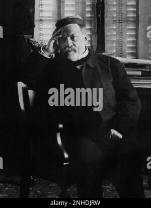 Der gefeierte französische Wissenschaftler , Schimiker und Mikrobiologe LOUIS PASTEUR ( Dole 1822 - Villeneuve-l'Etang 1895 ) - SCIENZIATO - Portrait - ritratto - Weißbart - barba bianca - ANTIRABBICA - PASTEURISIERUNG - VAKZINATION - PASTORIZAZIONE - VACCINAZIONE - Fondatore della MICROBIOLOGIA - IMMUNOLOGIA - MIKROBIOLOGIE - IMMONOLOGY - Archiker - GIZOTIDORIERE - Stockfoto