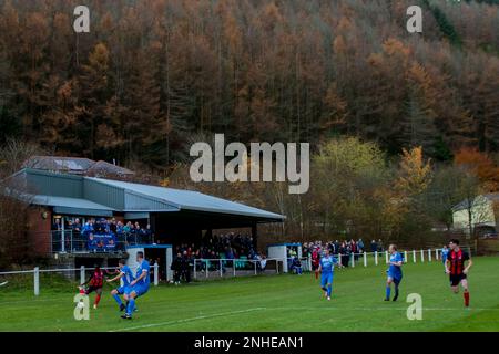 Abertillery, Wales, 13. November 2021. Ardal Leagues South East treffen Abertillery Bluebirds und Goytre AFC. Kredit: Will Cheshire Stockfoto