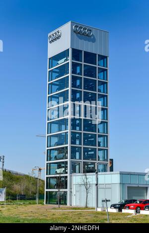 Car Tower, Audi Centre, Rudower Chaussee, Adlershof, Treptow-Koepenick, Berlin, Deutschland Stockfoto