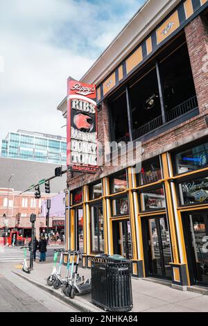 Rippy's Honky Tonk ist ein grill- und Brauereiladen mit Dachterrasse und Live-Musik in Nashville, Tennessee Stockfoto