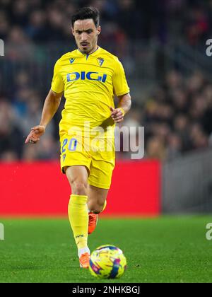 IZA Carcelen von Cadiz CF während des Spiels La Liga zwischen dem FC Barcelona und dem Cadiz CF spielte am 19. Februar 2022 im Spotify Camp Nou Stadium in Barcelona, Spanien. (Foto: Sergio Ruiz / PRESSIN) Stockfoto