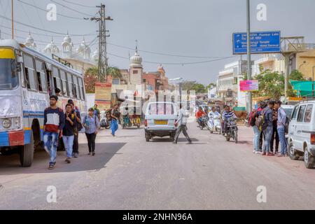 Pushkar, schöne Menschen auf der Straße, Rajasthan India Stockfoto