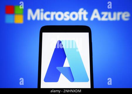 Ukraine. 21. Februar 2023. In dieser Fotoabbildung ist ein Microsoft Azure Logo auf einem Smartphone zu sehen. (Foto: Pavlo Gonchar/SOPA Images/Sipa USA) Guthaben: SIPA USA/Alamy Live News Stockfoto