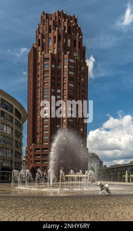 Das 88 Meter hohe Lindner Hotel and Residence Main Plaza, Frankfurt Stockfoto