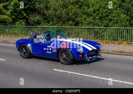 2004 blauweißer GARDNER DOUGLAS 5967cc 5,7L V8 Performance Sportwagen Stockfoto