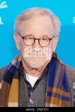 Der amerikanische Regisseur Steven Spielberg nimmt am Dienstag, den 21. Februar 2023, als Empfänger des Golden Bear im Grand Hyatt Hotel an einem Fotoanruf zum Berlin Film Festival 73. Teil. Foto: Rune Hellestad/ Kredit: UPI/Alamy Live News Stockfoto