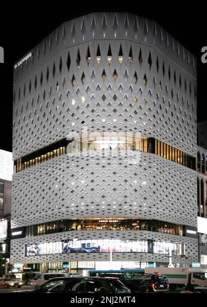 Tokio, Japan - September 2017: Das von Klein Dytham entworfene Flagship Store-Gebäude nach dem Nissan-Konzept und seine parametrische Fassade in Ginza Stockfoto