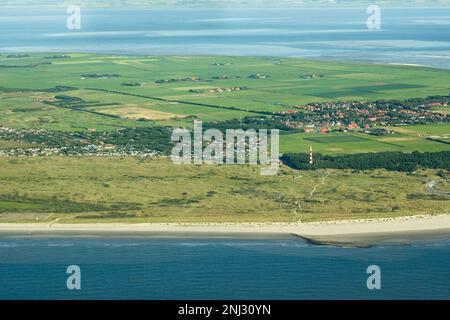 Blick von einem Flugzeug auf die holländische Insel Ameland Stockfoto