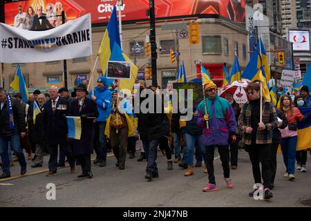 Toronto Ontario, Kanada, 3. April 2022: General Rick Hillier bei einer Ukranischen Kundgebung in Toronto. Stockfoto