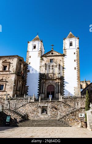 Kirche San Mateo in Caceres Stockfoto