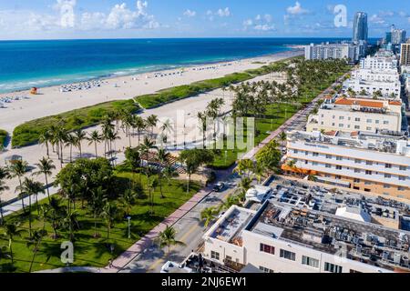 Blick aus der Vogelperspektive auf South Beach, Ocean Drive am frühen Morgen, Miami Beach, Miami, Florida USA, USA Stockfoto