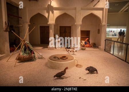 Eine Galerie des Nationalmuseums von Bahrain. Die Ausstellung zeigt ein traditionelles Leben. Stockfoto