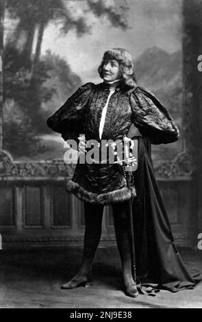 Sarah Bernhardt (1844-1923) als Hamlet in Shakespeares gleichnamigem Stück, 19. Jahrhundert Stockfoto