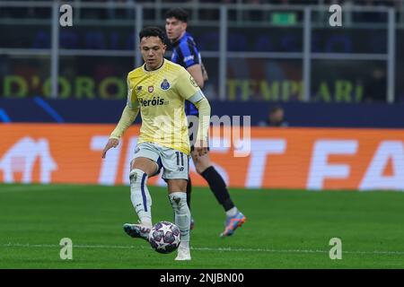 Pepe des FC Porto in Aktion während der UEFA Champions League 2022/23 Runde 16 - Fußballspiel der ersten Etappe zwischen dem FC Internazionale und dem FC Porto am 22. Februar 2023 im Giuseppe Meazza Stadium, Mailand, Italien Stockfoto