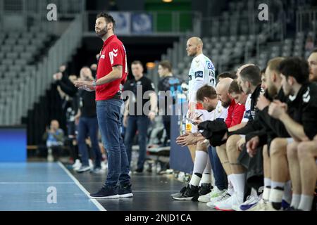 Cheftrainer Bennet Wiegert von SC Magdeburg während des EHF Champions League Group A-Spiels zwischen HC PPD Zagreb und SC Magdeburg in der Arena Zagreb am 22. Februar 2023 in Zagreb, Kroatien. Foto: Slavko Midzor/PIXSELL Stockfoto