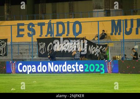 Teresina, Brasilien. 22. Februar 2023. PI - Teresina - 02/22/2023 - COPA DO NORDESTE 2023, FLUMINENSE-PI X CEARA - Fans während eines Spiels zwischen Fluminense-PI und Ceara im Lindolfo Monteiro Stadion für die Copa do Nordeste Meisterschaft 2023. Foto: Aldo Carvalho/AGIF/Sipa USA Kredit: SIPA USA/Alamy Live News Stockfoto