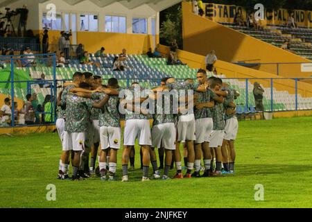 Teresina, Brasilien. 22. Februar 2023. PI - Teresina - 02/22/2023 - COPA DO NORDESTE 2023, FLUMINENSE-PI X CEARA - Fluminense-PI beim Aufwärmen vor dem Spiel gegen Ceara im Lindolfo Monteiro Stadion für die Copa do Nordeste Meisterschaft 2023. Foto: Aldo Carvalho/AGIF/Sipa USA Kredit: SIPA USA/Alamy Live News Stockfoto