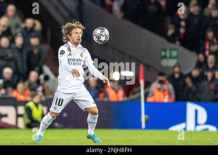 Liverpool, Großbritannien. 21. Februar 2023. Liverpool, England, 21. 2023. Februar Luka Modric während des 16 Fußballspiels der UEFA Champions League 2022/23 zwischen Liverpool und Real Madrid in Anfield in Liverpool, England. (Richard Callis/SPP) Kredit: SPP Sport Press Photo. Alamy Live News Stockfoto