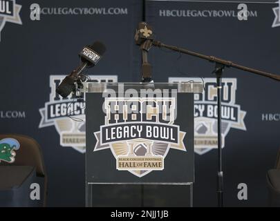 New Orleans, USA. 22. Februar 2023. Das offizielle Logo wird am Mittwoch, den 22. Februar 2022, auf der Pressekonferenz des HBCU Legacy Football Bowl Game im Yulman Stadium auf dem Campus der Tulane University in New Orleans, Louisiana, ausgestellt. (Foto: Peter G. Forest/Sipa USA) Kredit: SIPA USA/Alamy Live News Stockfoto