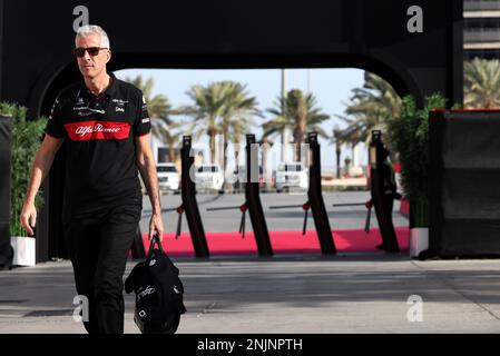 Sakhir, Bahrain, 23.02.2023. Alessandro Alunni Bravi (ITA) Alfa Romeo F1 Team Managing Director und Team Representative. 23.02.2023. Formel-1-Test, Sakhir, Bahrain, Erster Tag. Das Foto sollte wie folgt lauten: XPB/Press Association Images. Stockfoto
