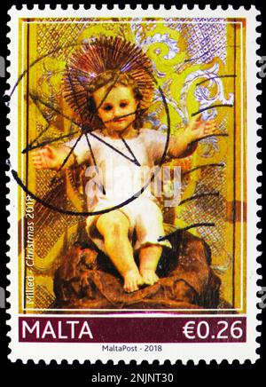 MOSKAU, RUSSLAND - 15. FEBRUAR 2023: Auf Malta gedruckte Briefmarken zeigen Figurin aus der Basilika St. Helen, Birkirkara, Weihnachtsserie, ca. 2018 Stockfoto