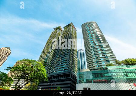 Kuala Lumpur, Malaysia - Januar 2023: Le Nouvel KLCC ist ein luxuriöser Wohnhochkratzer. Entworfen vom französischen Architekten Jean Nouvel, fertiggestellt im Jahr 2018 Stockfoto
