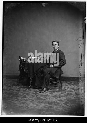 Ein Porträt von Thomas Edison, dem berühmten amerikanischen Erfinder. Dieses Bild ist Teil der Brady-Handy Collection in der Library of Congress. Stockfoto