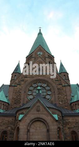 Low Angle Blick auf Kirche gegen Sky Stockfoto