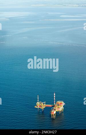 Boorplatform bij Ameland; Oil Rig Ameland Stockfoto