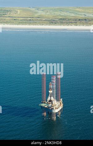 Boorplatform bij Ameland; Oil Rig Ameland Stockfoto