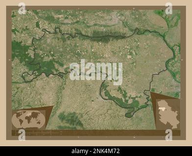 Sremski, Bezirk Serbien. Satellitenkarte mit niedriger Auflösung. Eckkarten für zusätzliche Standorte Stockfoto