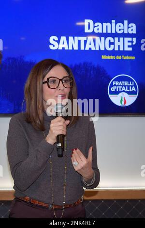 Die Tourismusministerin Daniela Garnero Santanchè in Rieti während eines Treffens in Monte Terminillo Stockfoto