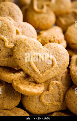 Die süßen Lebkuchenherzen. Süße Kekse. Stockfoto