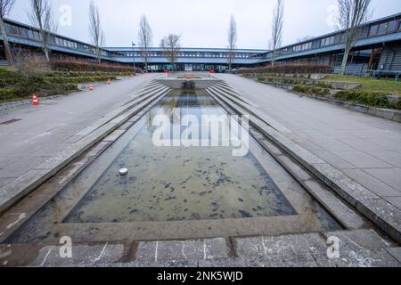 Schwerin, Deutschland. 23. Februar 2023. Die Universität des Bundesarbeitsamtes Schwerin. Kredit: Jens Büttner/dpa/Alamy Live News Stockfoto