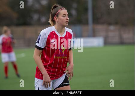 Cirencester, England, 28. November 2021. Vitality Women's FA Cup, zweite Runde, richtiges Spiel zwischen Cheltenham Town Ladies und Southampton Women. Kredit: Stockfoto