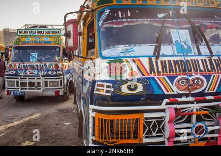 Traditionelle öffentliche Verkehrsmittel Bus, Dakar, Senegal Stockfoto